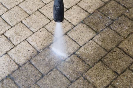 Patio concrete cleaning